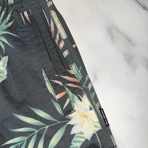 🌴BILLABONG Night Sesh Volley Swim Short NWT - Picture 9 of 9